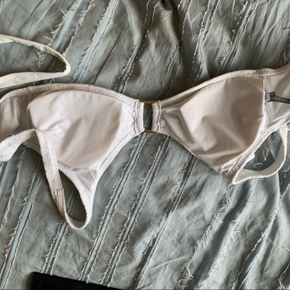 crochet/lace bikini top - Picture 3 of 3